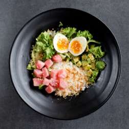 Боул з тунцем